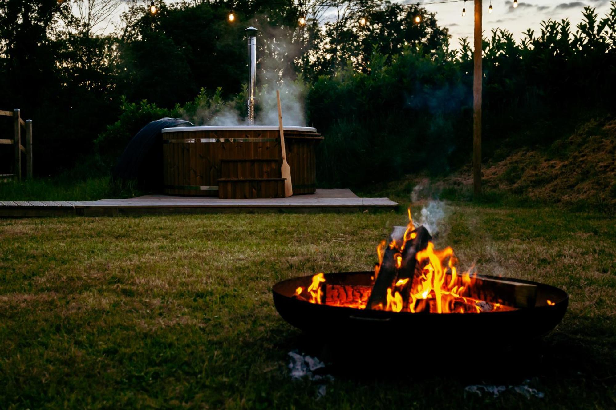Luxury Glamping Retreat In Battle Villa Exterior photo